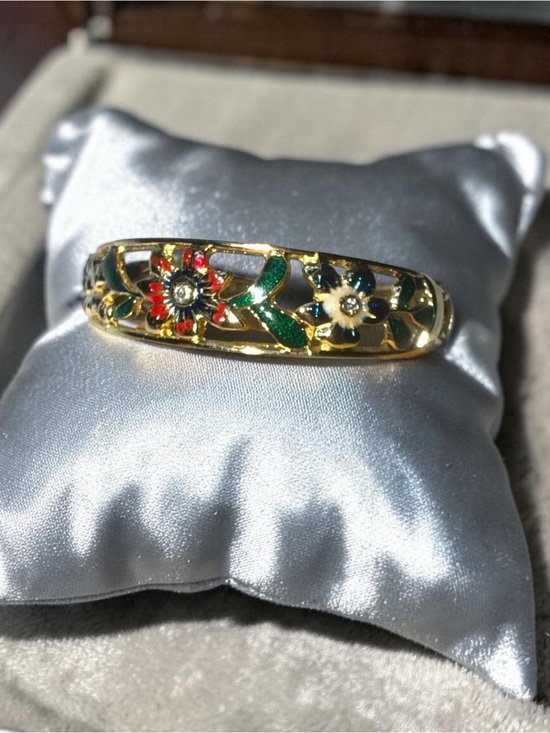 Jewelry - Vintage Multicolor Floral Cloisonné Enamel Hinged Bangle Gold Tone Bracelet